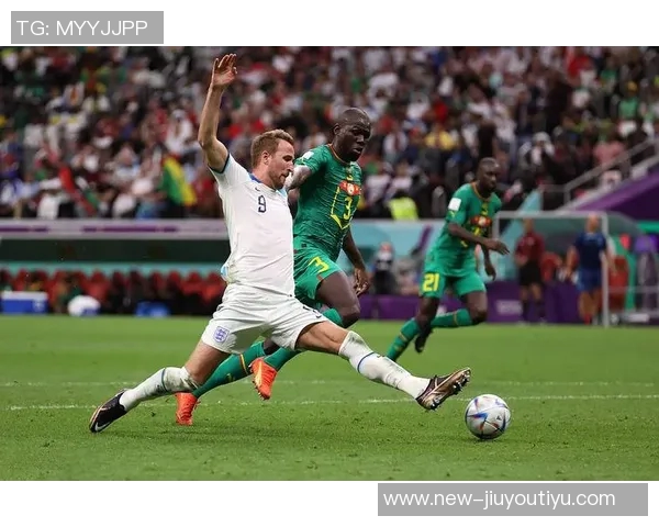 德甲第10轮最佳后卫表现惊艳12场打入6球多基终结拜仁纪录